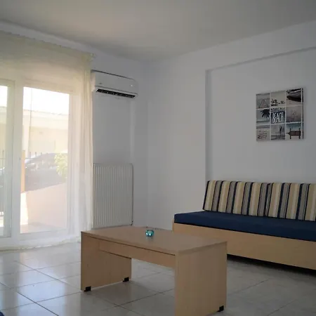 Casa Adelia Néa Péramos